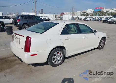 2005 Cadillac Sts V6 z USA, uszkodzony, nr VIN 1G6DW677650177667